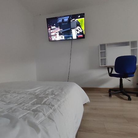 Appartement Chambre Prive Dans Une Maison Avec Terrasse Et Jardin Salles De Bain Partagees à Lille Extérieur photo