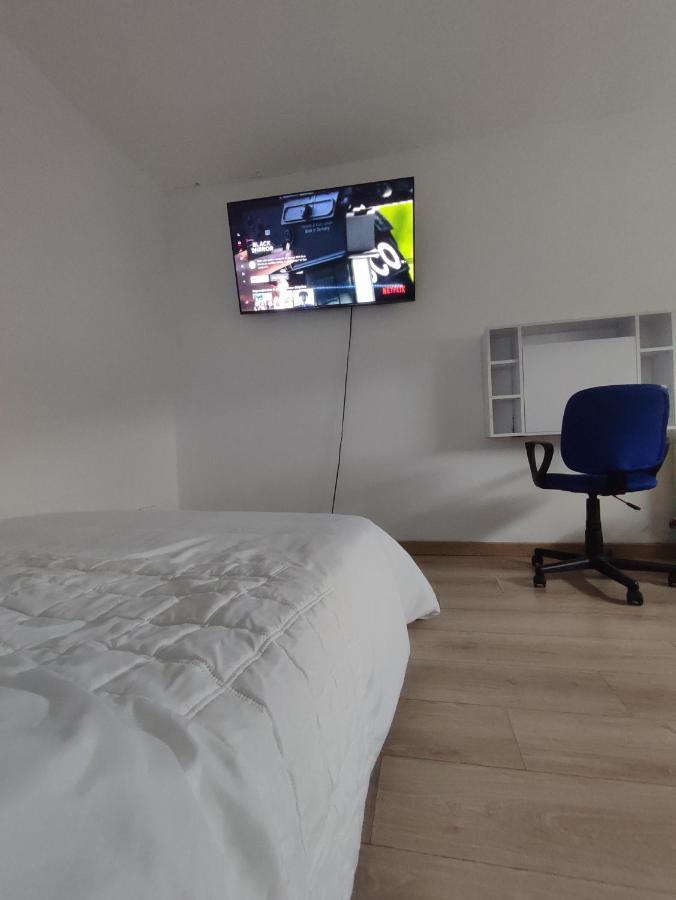 Appartement Chambre Prive Dans Une Maison Avec Terrasse Et Jardin Salles De Bain Partagees à Lille Extérieur photo
